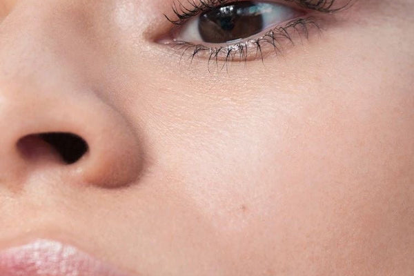 Tout savoir sur le mascara tubing : l’innovation qui change tout